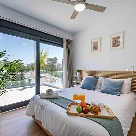 Апартаменты Fabulosa Foresta En Familias Con Piscina Privada *