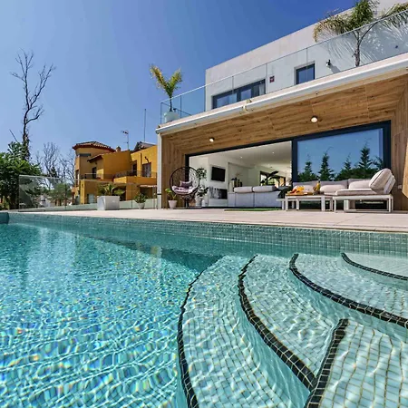 Fabulosa Foresta En Familias Con Piscina Privada Torremolinos