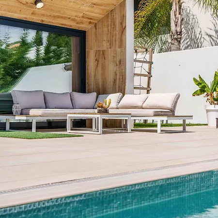 Fabulosa Foresta En Familias Con Piscina Privada