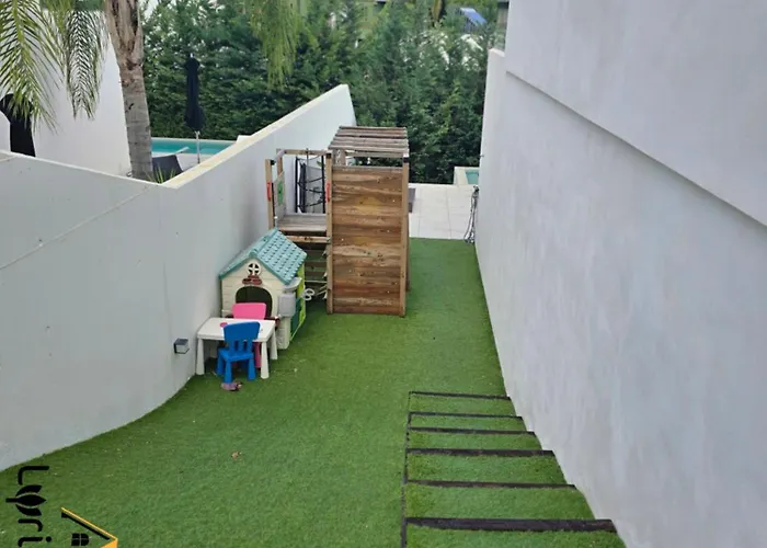 Fabulosa Foresta En Familias Con Piscina Privada * Torremolinos